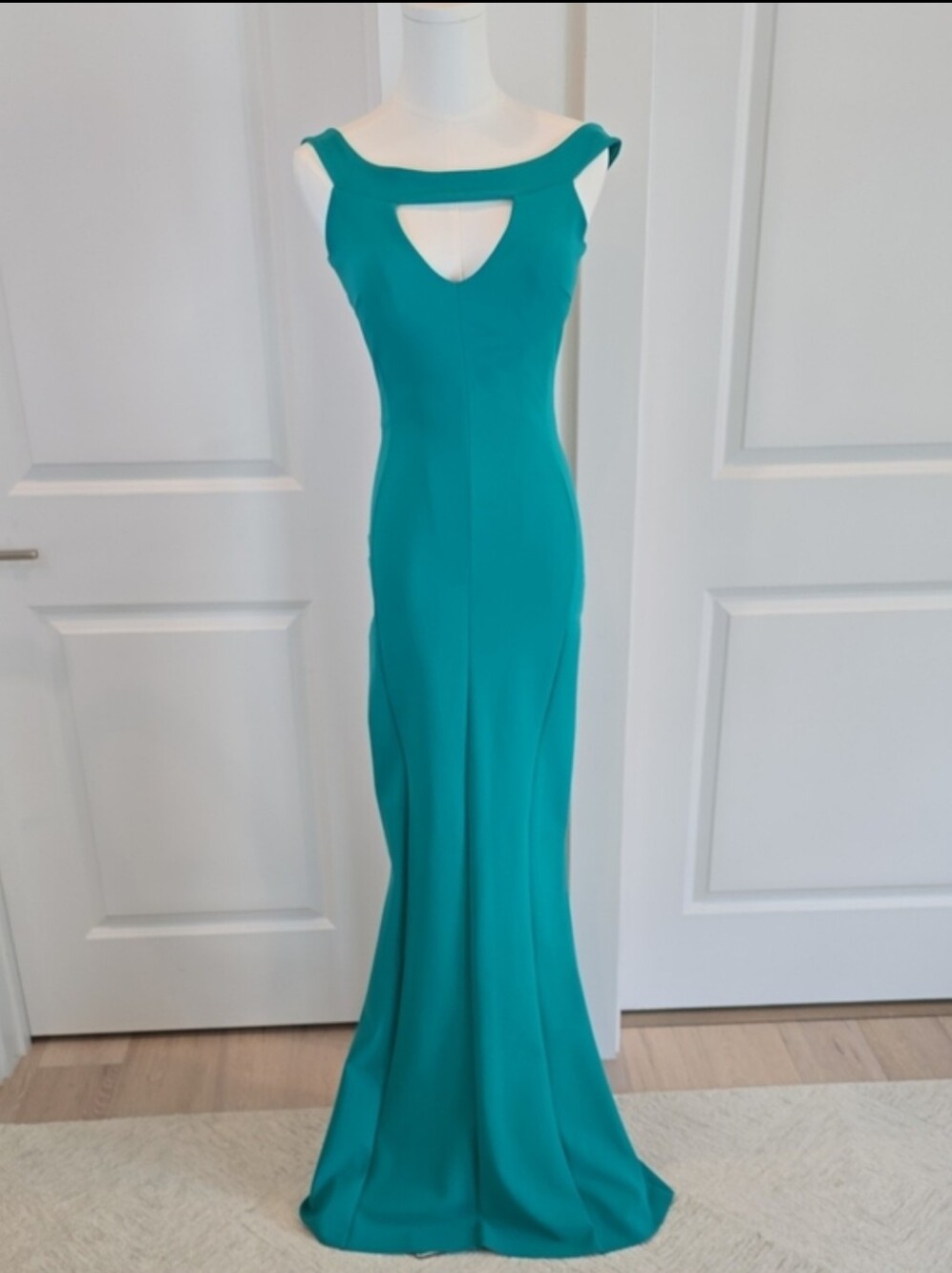 NWT, Chiara Boni Couture La Petite Robe Delina Cutout Gown Made In Milano, Italy